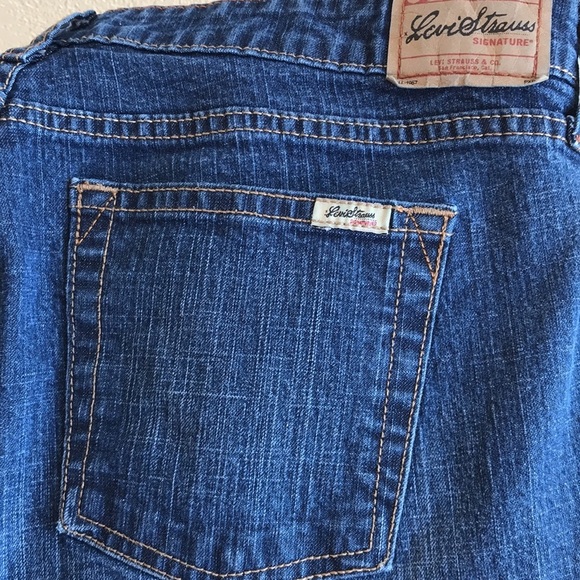 Levi Strauss Signature low-rise bootcut jeans, 14 - Picture 10 of 12